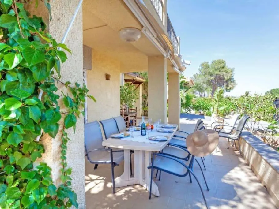 Amplio Chalet Con Gran Piscina Les Tres Cales Spain