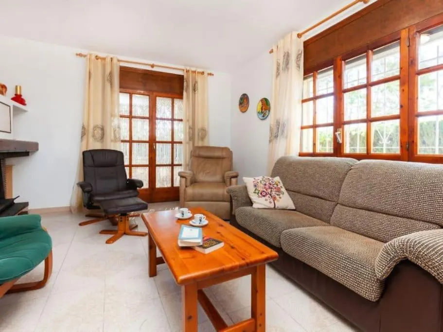 Holiday home Amplio Chalet Con Gran Piscina Les Tres Cales